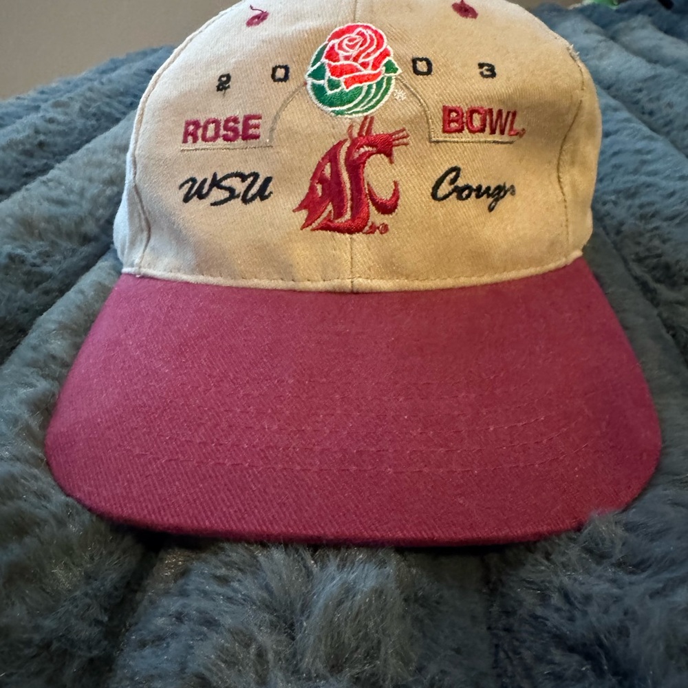 WSU Cougars 2003 vintage Rose Bowl Cap - Tan and Red